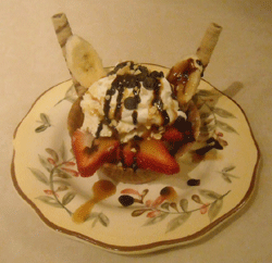 strawberry sundae 