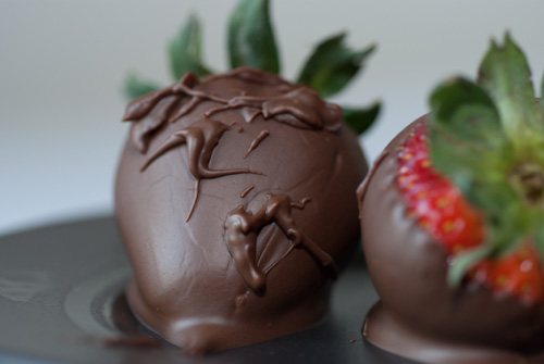 chocolate-strawberries-500