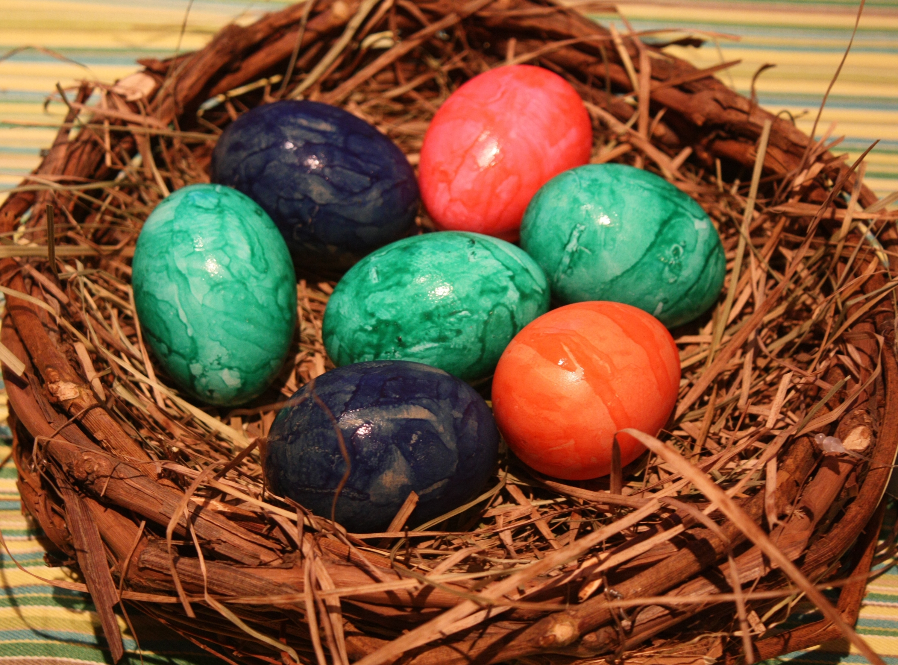 marbled-easter-eggs